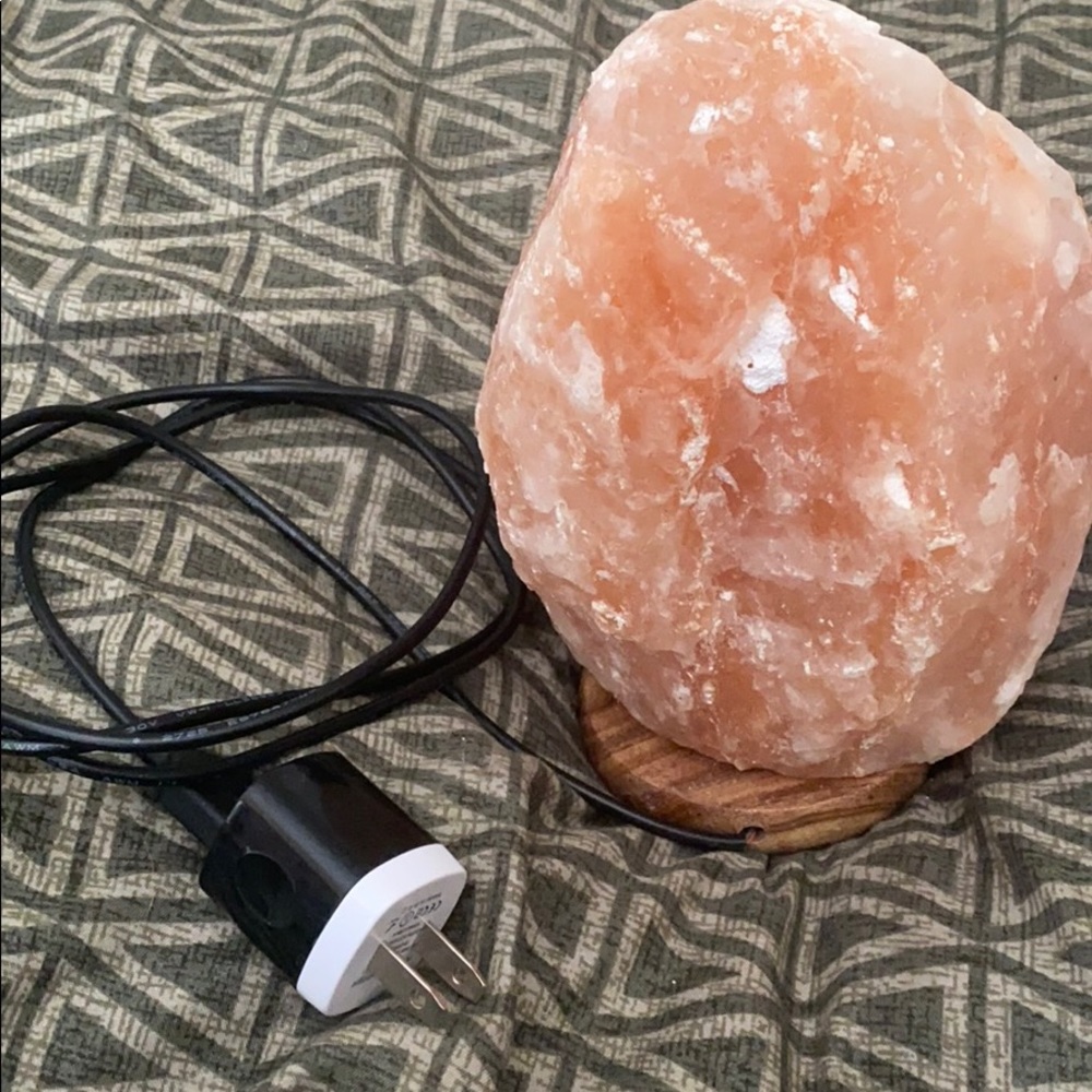 Salt lamp